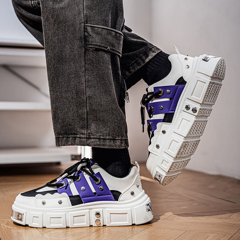 Sneakers con Suola Spessa in S - Men Shoes Must Have recensione e prezzo