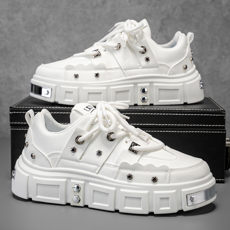 Sneakers con Suola Spessa in S - Men Shoes Must Have recensione e prezzo